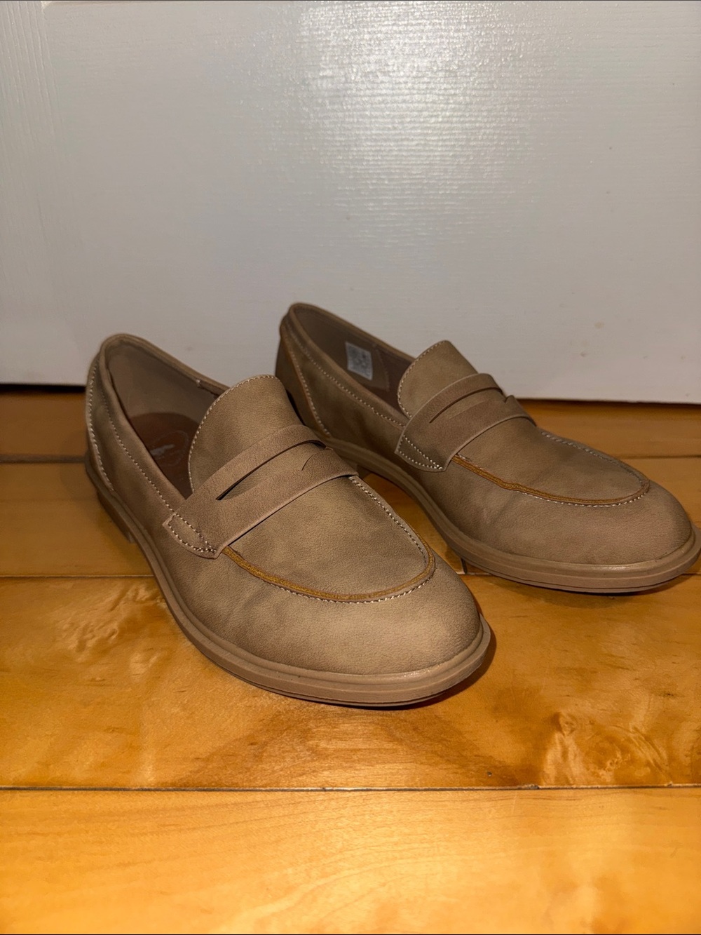 Rocket Dog Women’s Tan Penny Loafers - Classic Slip-On Dress Shoes